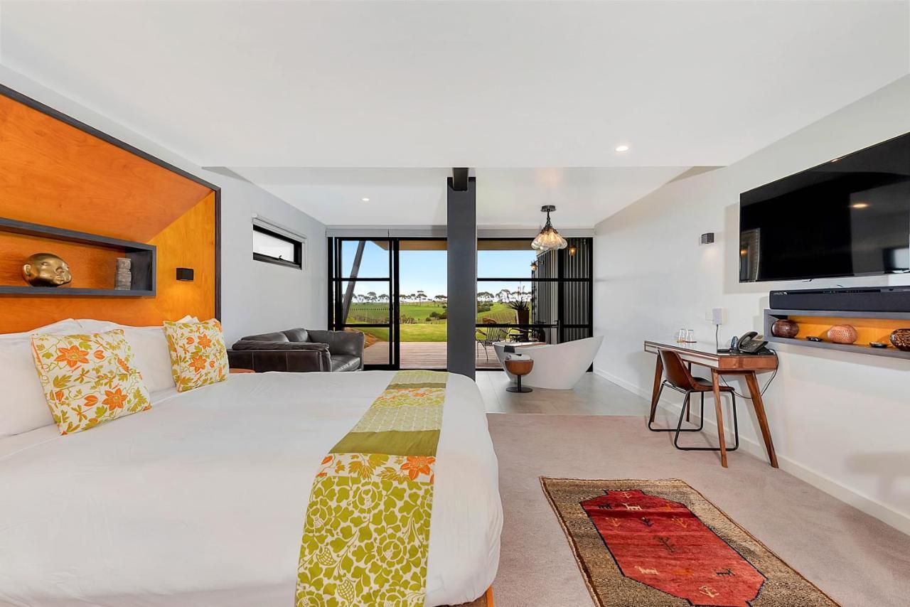 Hotel California Road At Inkwell Wines Mclaren Vale Exterior photo