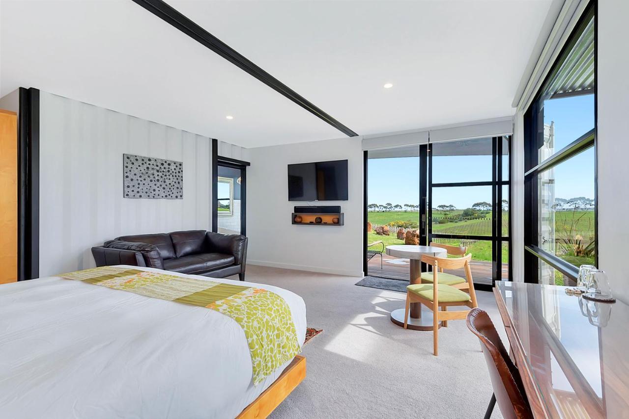 Hotel California Road At Inkwell Wines Mclaren Vale Exterior photo