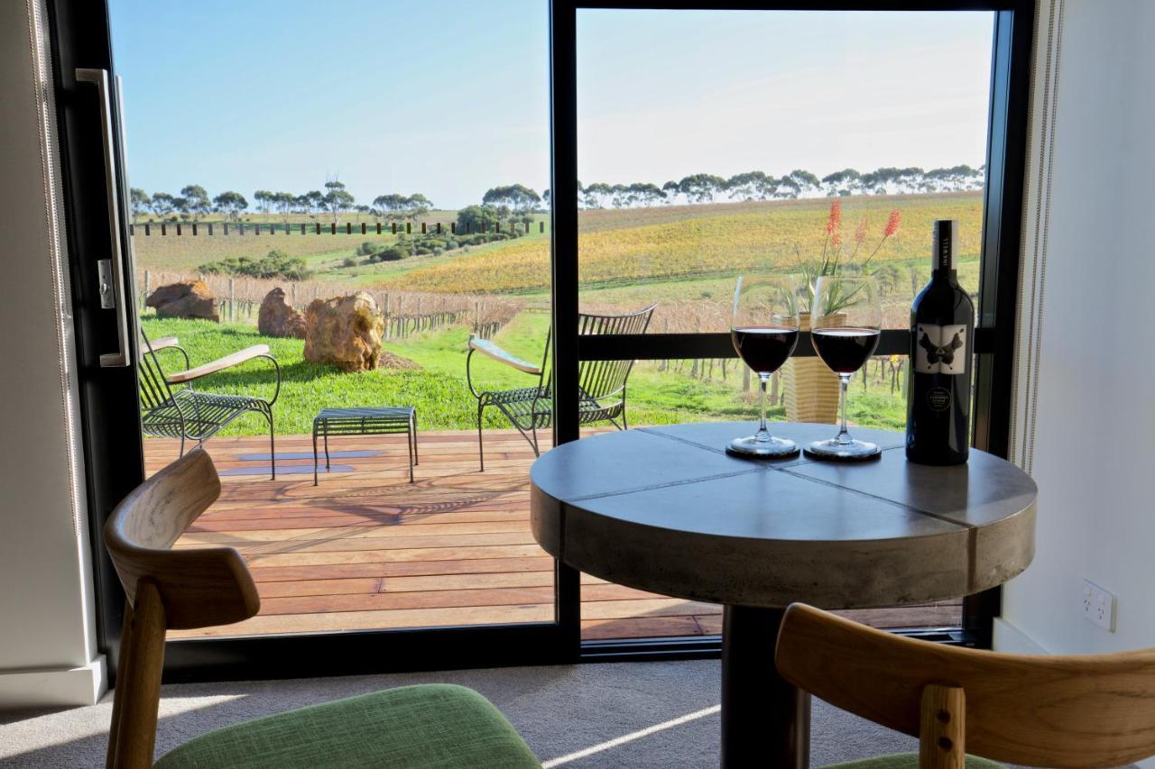 Hotel California Road At Inkwell Wines Mclaren Vale Exterior photo