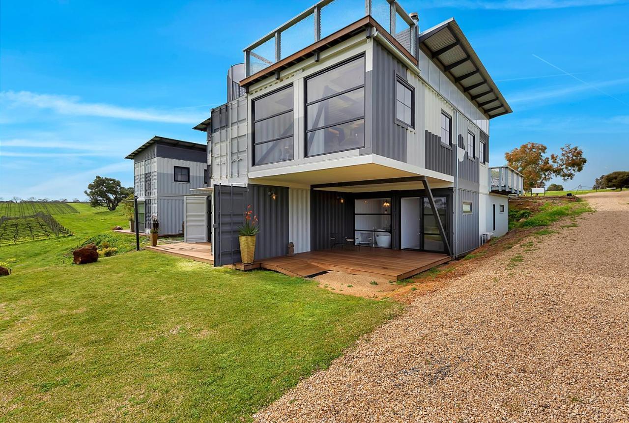 Hotel California Road At Inkwell Wines Mclaren Vale Exterior photo
