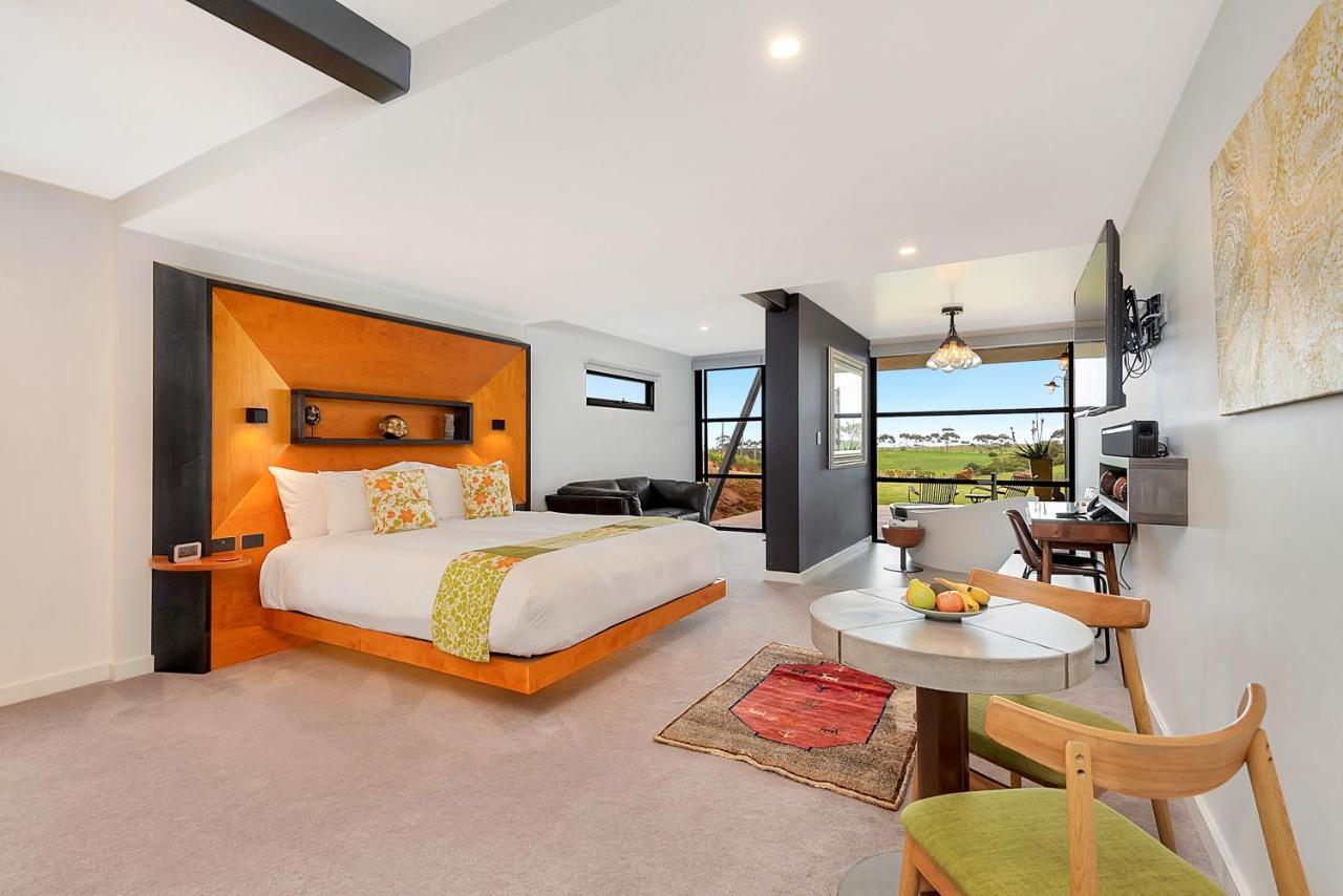 Hotel California Road At Inkwell Wines Mclaren Vale Exterior photo