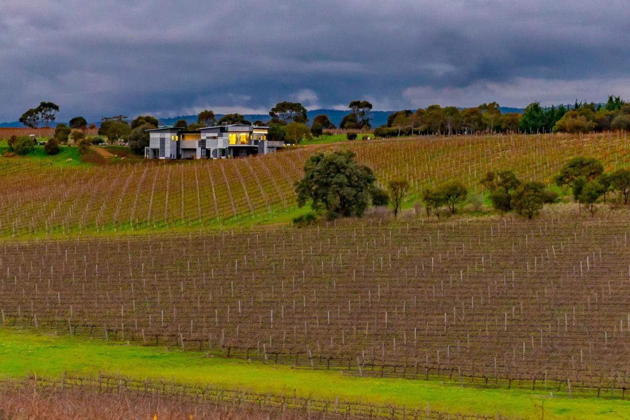 Hotel California Road At Inkwell Wines Mclaren Vale Exterior photo