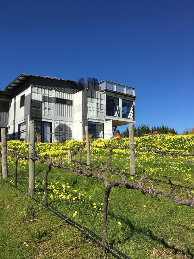 Hotel California Road At Inkwell Wines Mclaren Vale Exterior photo