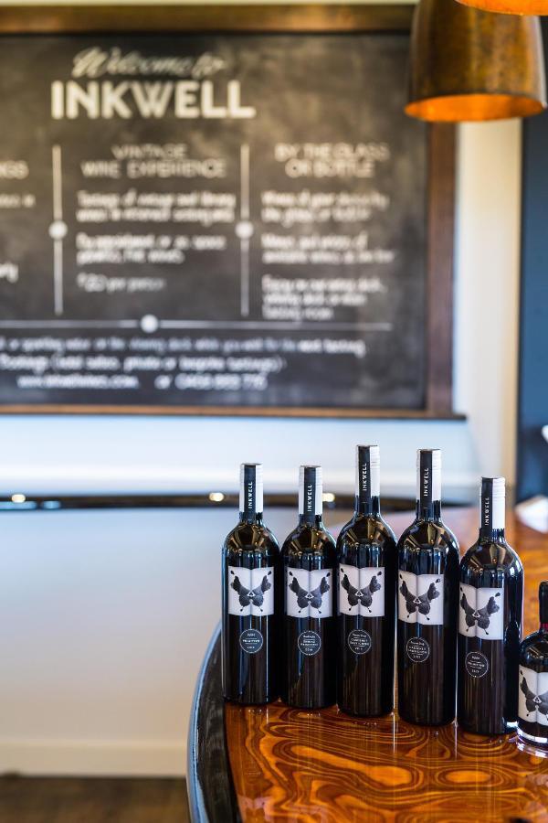 Hotel California Road At Inkwell Wines Mclaren Vale Exterior photo
